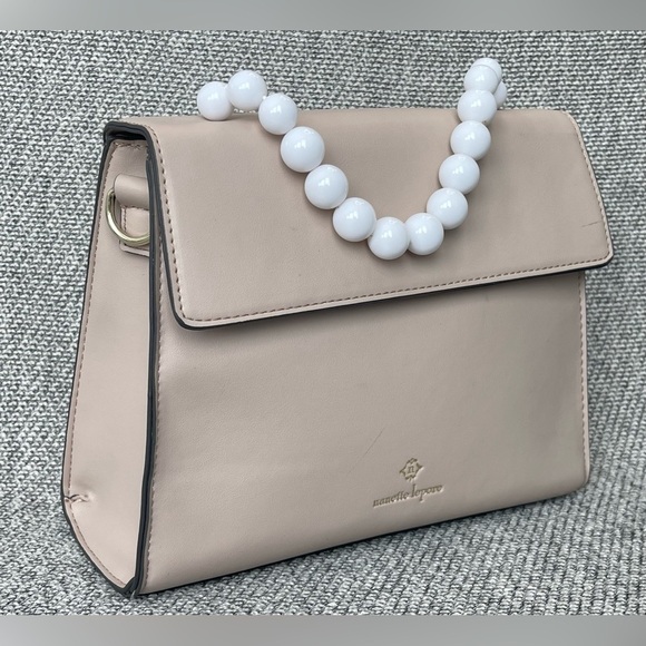 Cream Handbag with White Beaded Handle - Picture 1 of 16